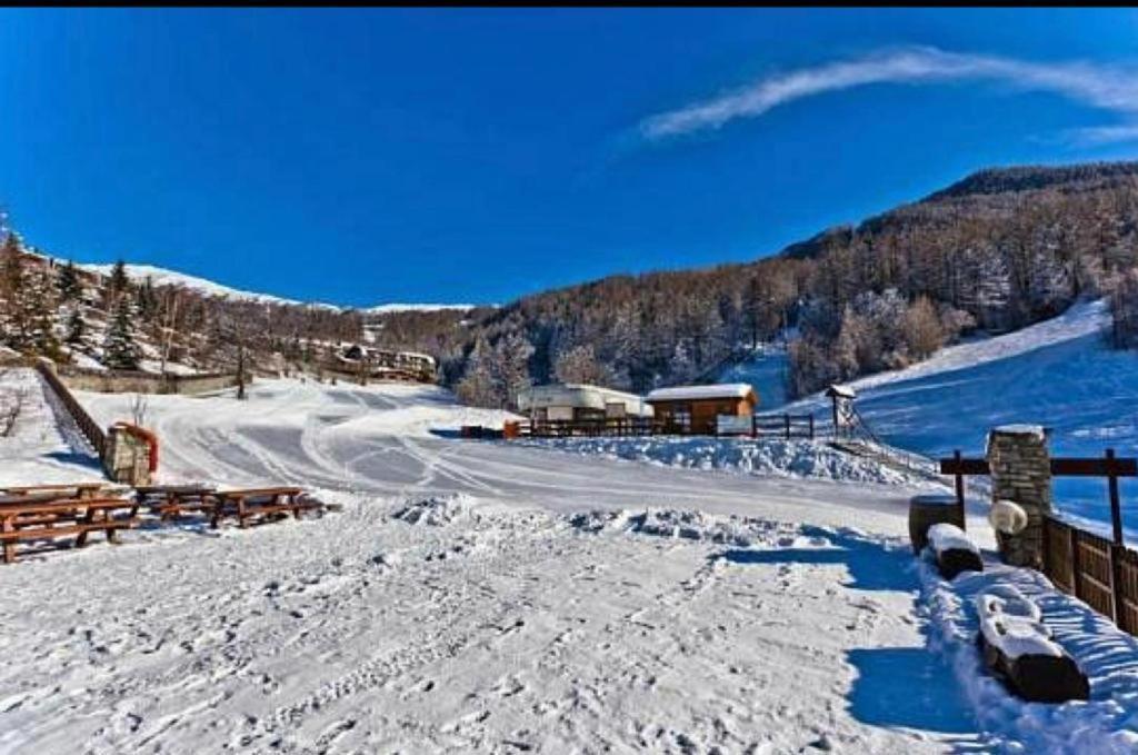 Hotel La Fontaine Sauze D'Oulx Bagian luar foto