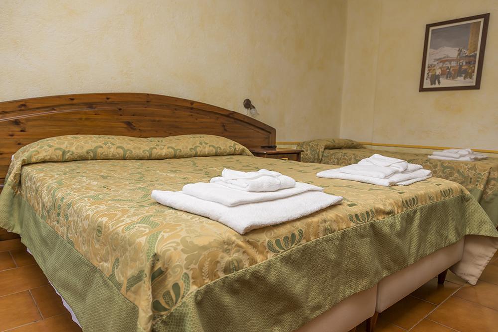 Hotel La Fontaine Sauze D'Oulx Bagian luar foto