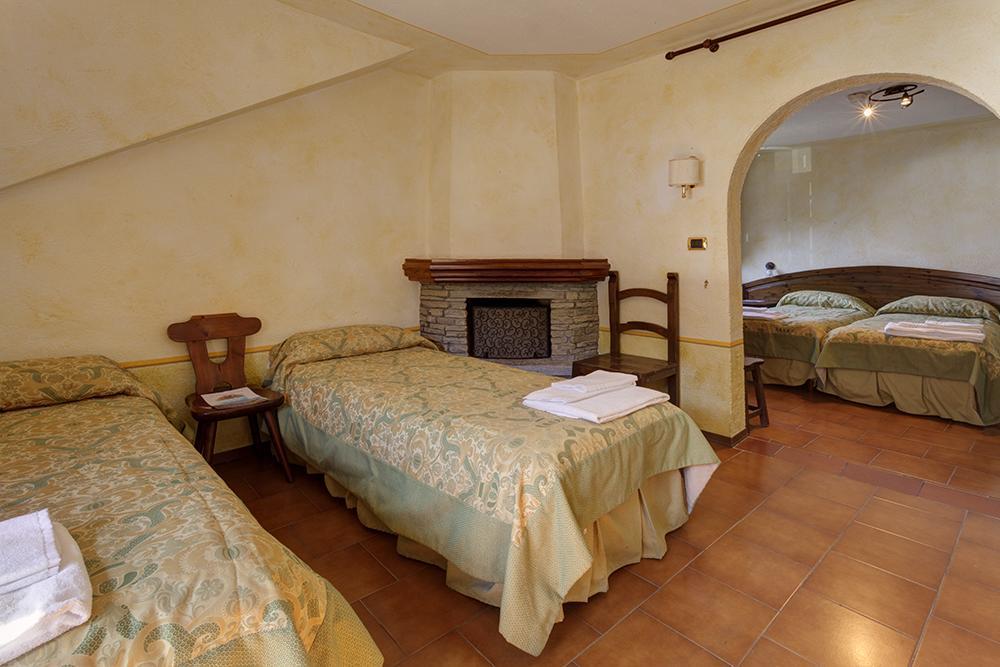 Hotel La Fontaine Sauze D'Oulx Bagian luar foto