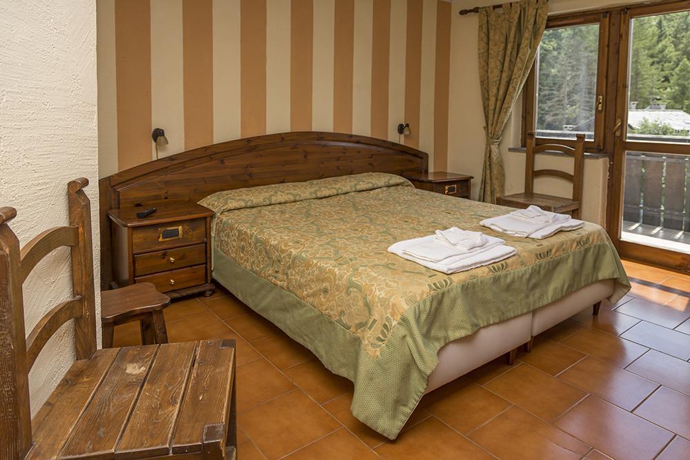 Hotel La Fontaine Sauze D'Oulx Bagian luar foto
