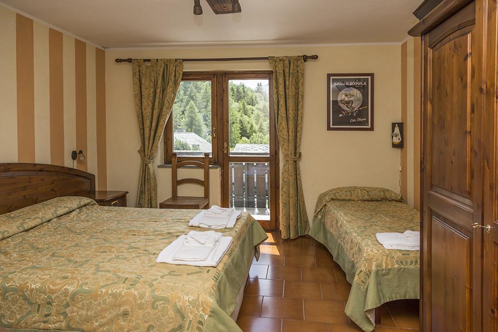 Hotel La Fontaine Sauze D'Oulx Bagian luar foto